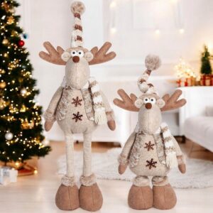 Nykštukas su sutrauktomis kojomis – puikiai tinka statyti ant lentynos ar židinio atbrailos.