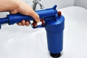 Vamzdžių valymo įrenginys su suspaustu oru